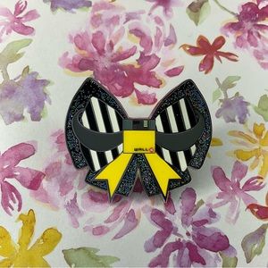 Wall-E Pixar Bow Loungefly Disney Pin